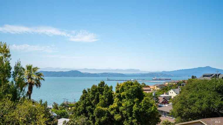 Photo of 439 Golden Gate Ave Point Richmond, CA 94801