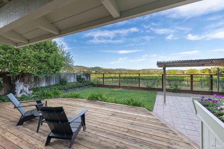 Photo of 498 Lovall Valley Rd Sonoma, CA 95476