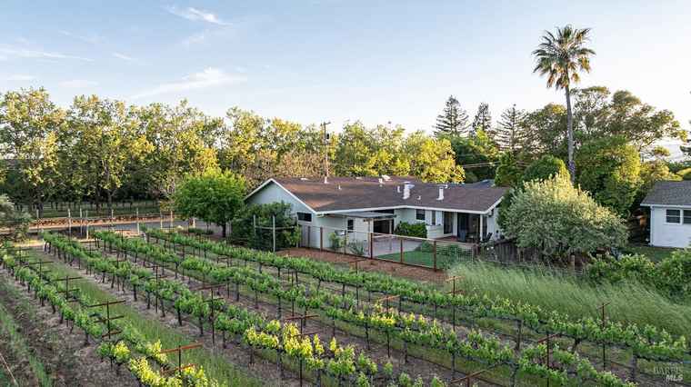 Photo of 498 Lovall Valley Rd Sonoma, CA 95476