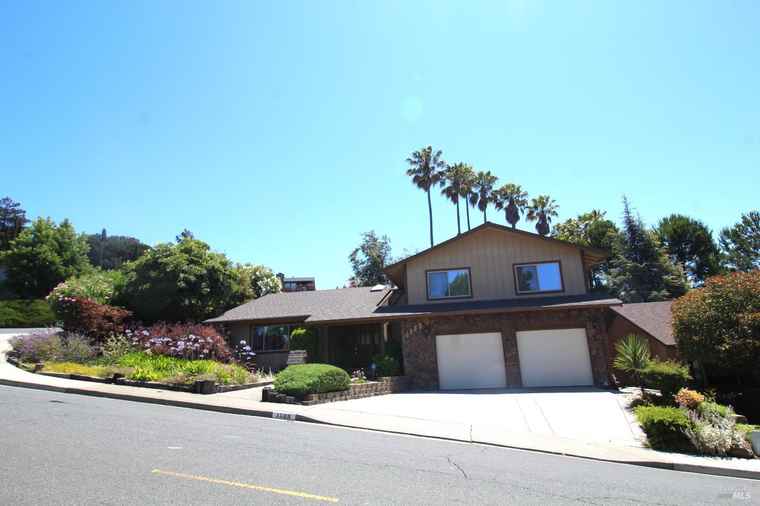Photo of 1588 Vervais Ave Vallejo, CA 94591