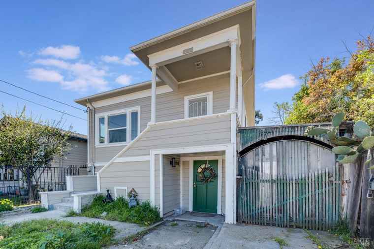 Photo of 4015 16th St Oakland, CA 94601