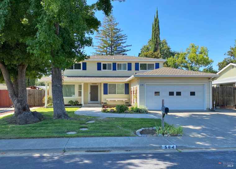 Photo of 584 Fruitvale Rd Vacaville, CA 95688