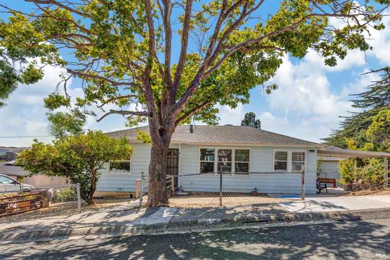 Photo of 40 La Cruz Ave Benicia, CA 94510