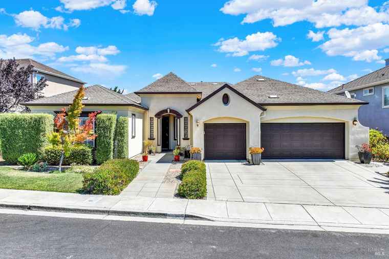 Photo of 505 Arguello Dr Benicia, CA 94510