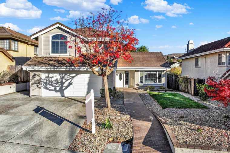 Photo of 573 Britannia Dr Vallejo, CA 94591