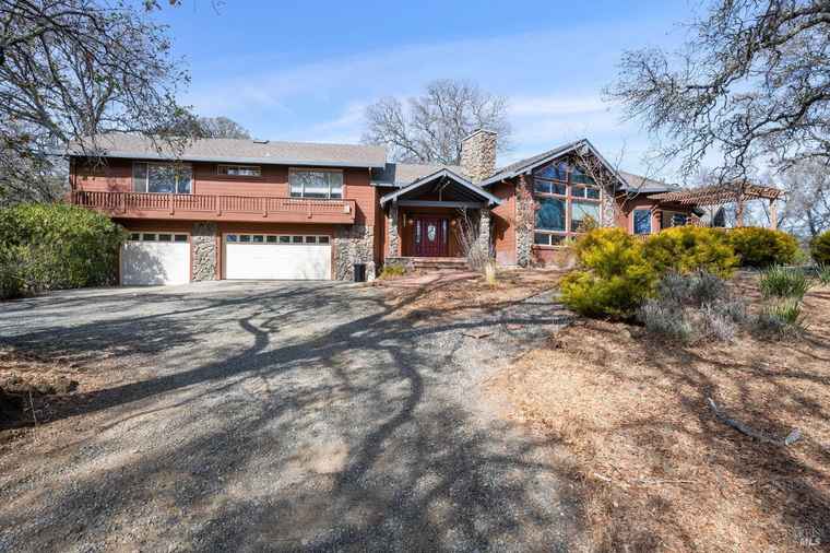 Photo of 1310 Wooden Valley Rd Napa, CA 94558