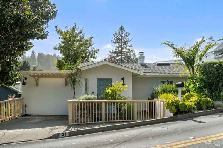 Photo of 31 Carmelita Ave Mill Valley, CA 94941