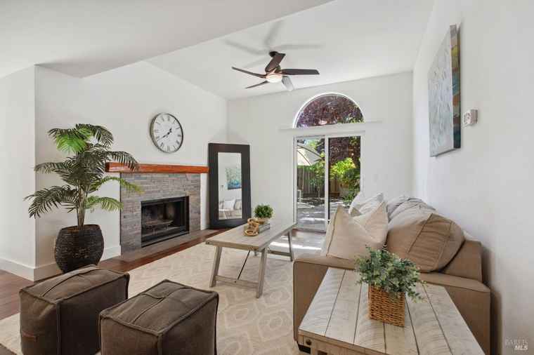 Photo of 846 2nd St W Sonoma, CA 95476
