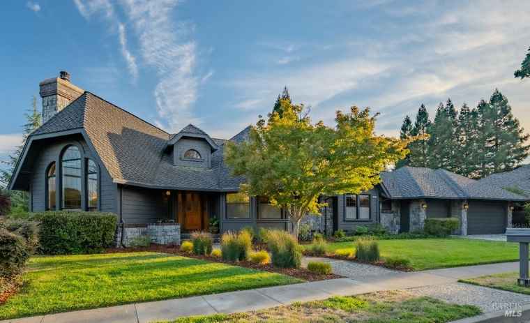 Photo of 495 Eastin Dr Sonoma, CA 95476