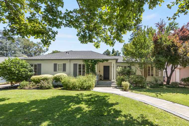 Photo of 640 Oak Ave Davis, CA 95616