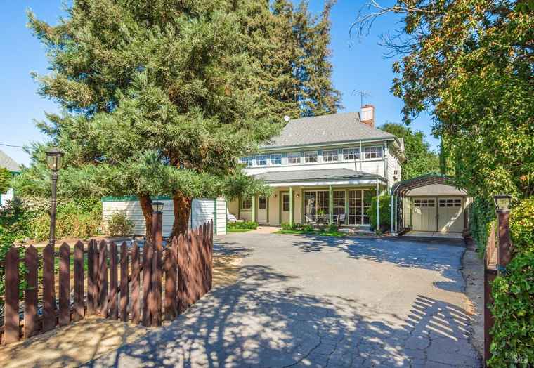 Photo of 1436 Pine St Napa, CA 94559