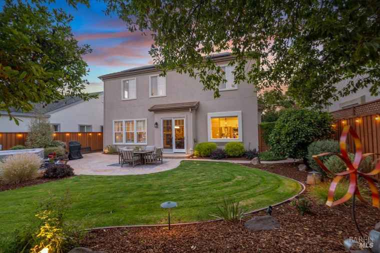 Photo of 1916 Turtle Creek Way Petaluma, CA 94954