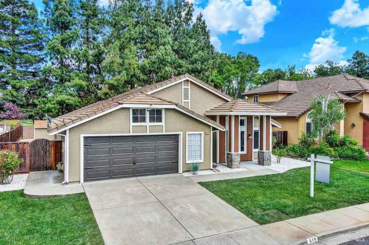 Photo of 619 Rutgers St Vacaville, CA 95687