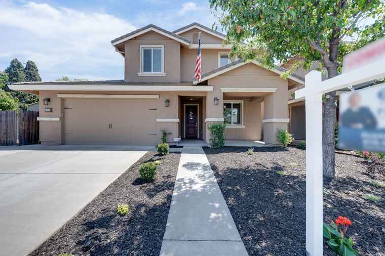 Photo of 1574 Hutchison Valley Dr Woodland, CA 95776