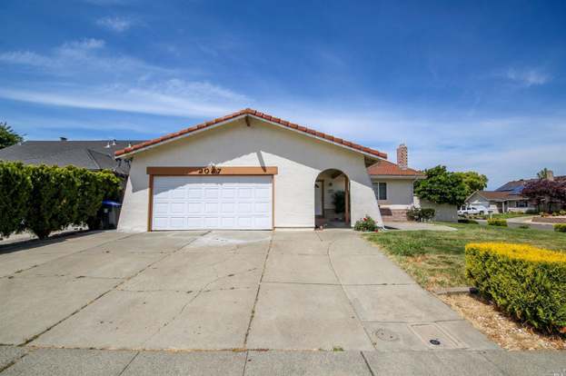 2027 Mayfield Ct Fairfield Ca 94533 Mls 21911879 Redfin