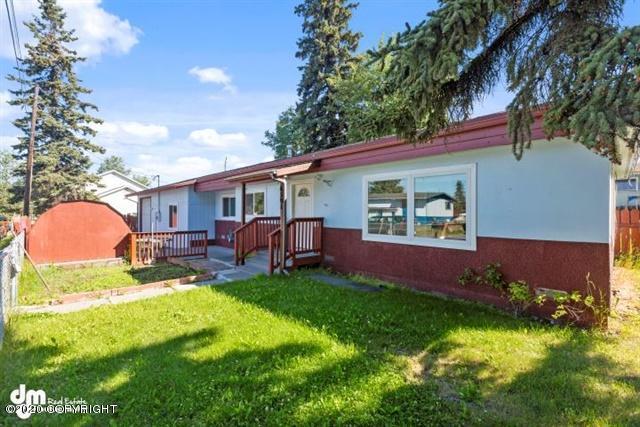 4501 Klondike Ct, Anchorage, AK 99508 | MLS# 20-10816 | Redfin