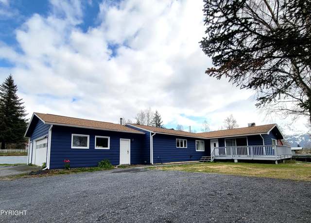 Property at 200 Marathon Dr, Seward, AK 99664, 11 beds, 5 baths