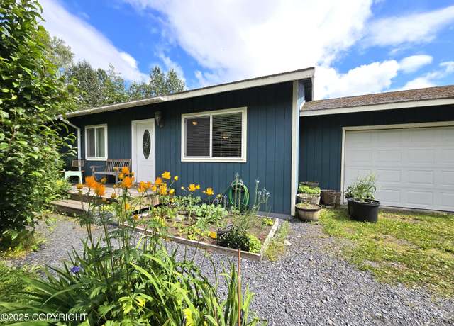 Property at 1700 Phoenix Rd, Seward, AK 99664, 3 beds, 1.5 baths