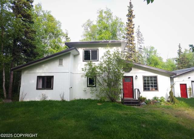 Property at 935 N Leatherleaf Loop, Wasilla, AK 99654, 3 beds, 2 baths