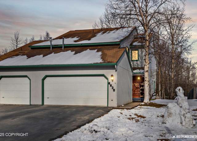 Property at 6635 Lunar Dr Unit D3, Anchorage, AK 99504, 3 beds, 2.5 baths