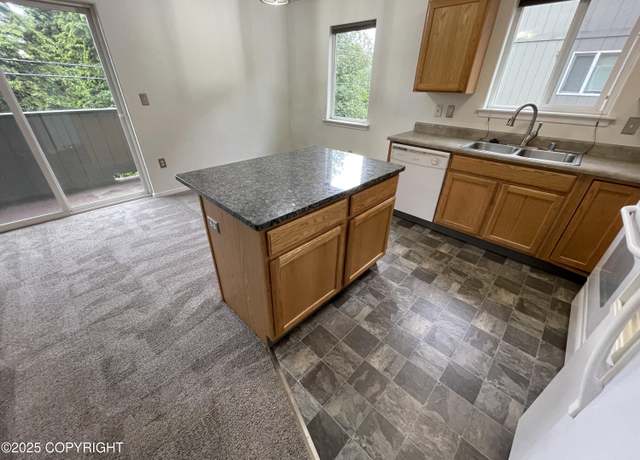 Property at 123 E 24th Ave #4, Anchorage, AK 99503, 2 beds, 1.5 baths