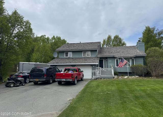 Property at 2100 N Palomino Ln, Palmer, AK 99645, 4 beds, 4 baths