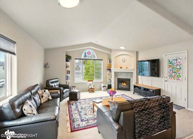 Property at 11015 Retreat Cir, Anchorage, AK 99515, 4 beds, 2 baths