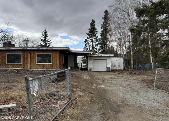 Property at 615 Delaware Pl, Anchorage, AK 99504, 2 beds, 1 bath