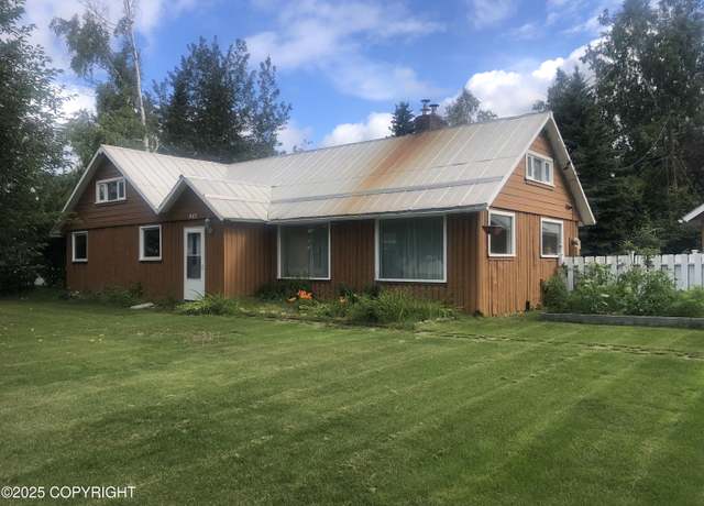 Property at 943 Gilmore St, Fairbanks, AK 99701, 3 beds, 1 bath