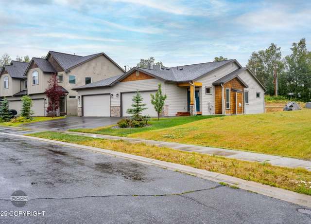 Property at 7672 Gate Creek Dr, Anchorage, AK 99502, 3 beds, 2 baths