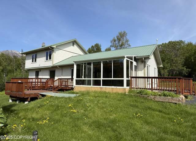 Property at 9810 N Runyon Cir, Palmer, AK 99645, 4 beds, 2.5 baths