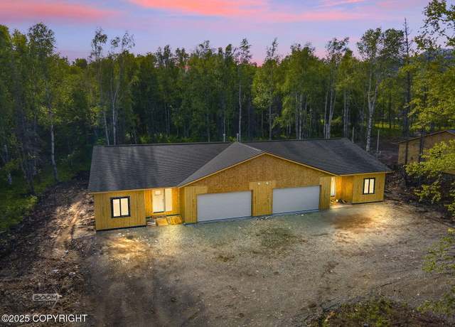 Property at 7472 N Paw St, Wasilla, AK 99654, 6 beds, 4 baths