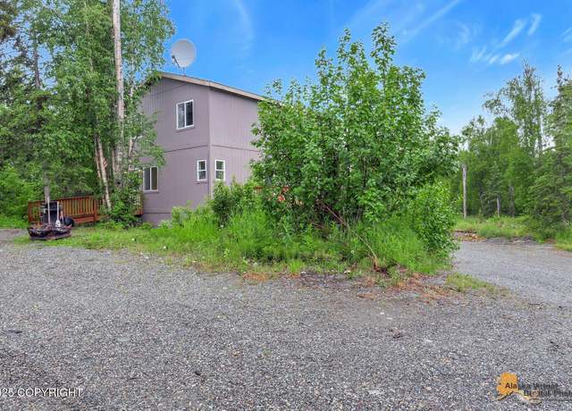 Property at 8825 W McQuire Ln, Wasilla, AK 99623, 3 beds, 2 baths
