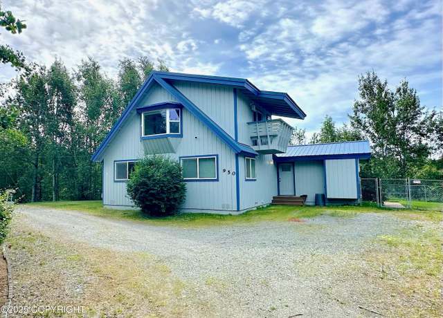 Property at 950 S Lower Rd, Palmer, AK 99645, 3 beds, 2 baths