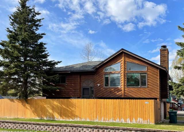 Property at 7950 Casey Cir, Anchorage, AK 99507, 3 beds, 2 baths