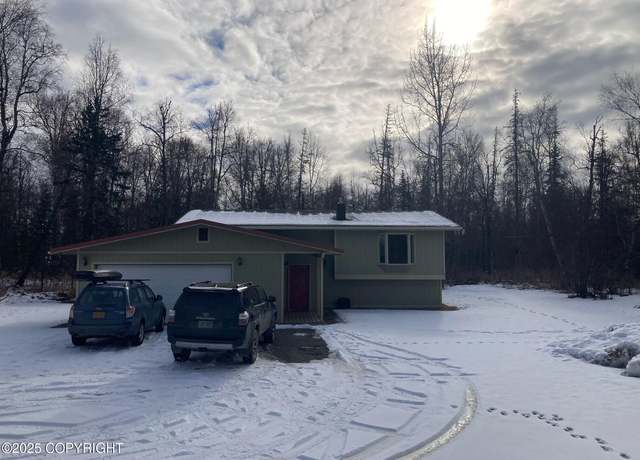 Property at 9450 N Palmer Fishhook Rd, Palmer, AK 99645, 4 beds, 2 baths