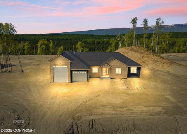 Property at 2835 W Longview Cir, Wasilla, AK 99654, 4 beds, 2.5 baths