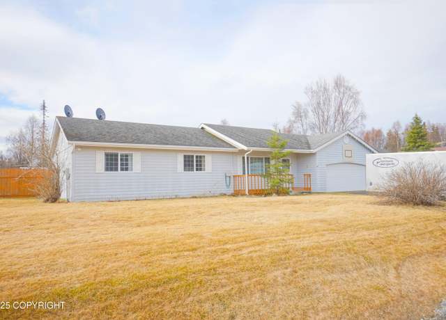 Property at 1615 4th Ave, Kenai, AK 99611, 3 beds, 2.5 baths