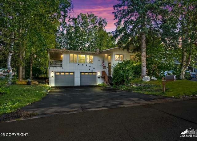Property at 5240 E 42nd Ave, Anchorage, AK 99508, 4 beds, 3 baths
