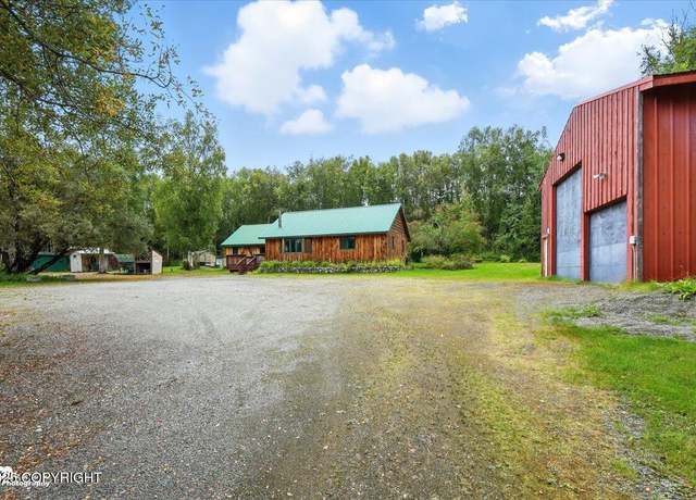 Property at 7430 W Dean Dr, Wasilla, AK 99654, 2 beds, 1 bath