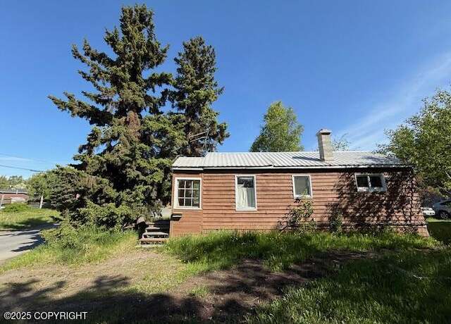 Property at 1231 B St, Anchorage, AK 99501, 1 bed, 1 bath