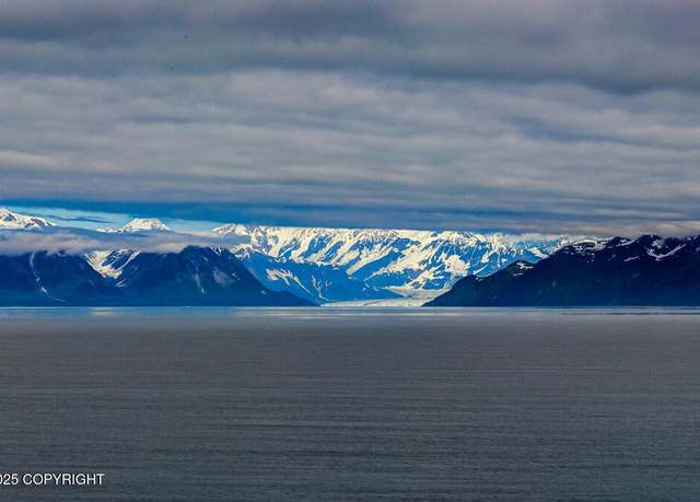 Property at 411 N Range St, Yakutat, AK 99689, 4 beds
