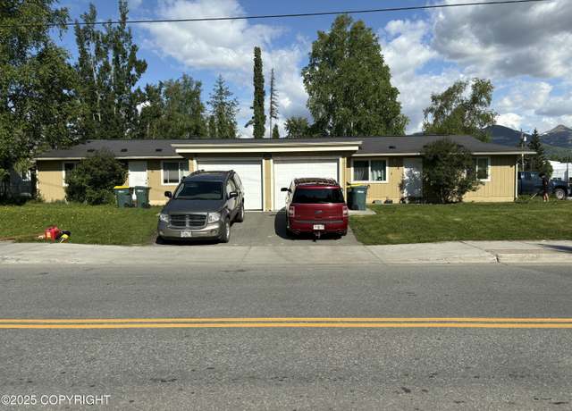 Property at 555 Oklahoma St, Anchorage, AK 99504, 6 beds, 2 baths