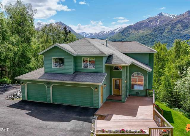 Property at 10235 Stewart Dr, Eagle River, AK 99577, 4 beds, 3.5 baths