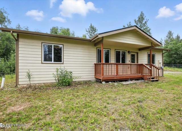 Property at 501 E Silver Fox Ln, Wasilla, AK 99654, 3 beds, 2 baths