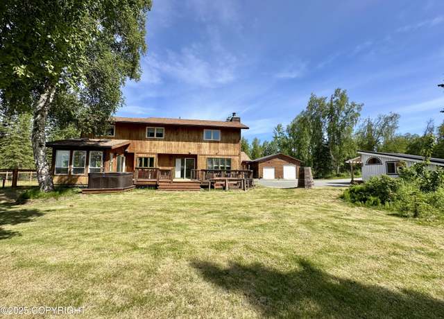 Property at 301 Long Dr, Soldotna, AK 99669, 4 beds, 3.5 baths