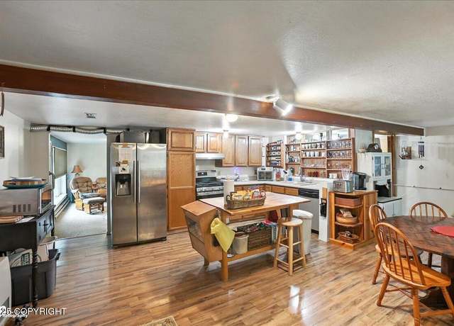 Property at 2000 N Eugene Dr, Palmer, AK 99645, 3 beds, 3 baths