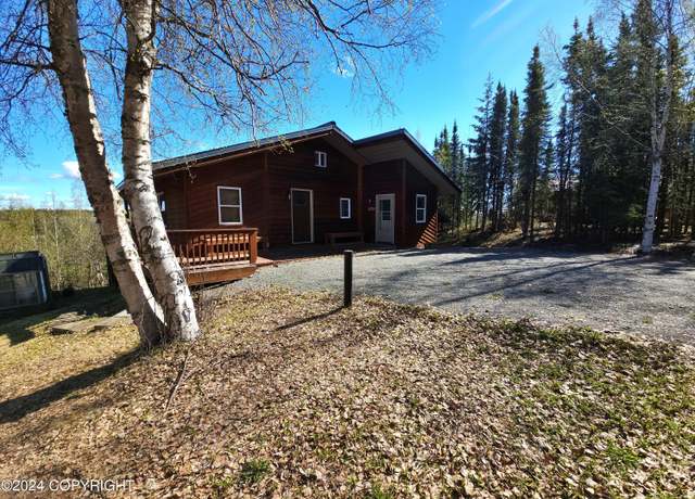 Property at 32260 Moonshine Dr, Soldotna, AK 99669, 4 beds, 3 baths