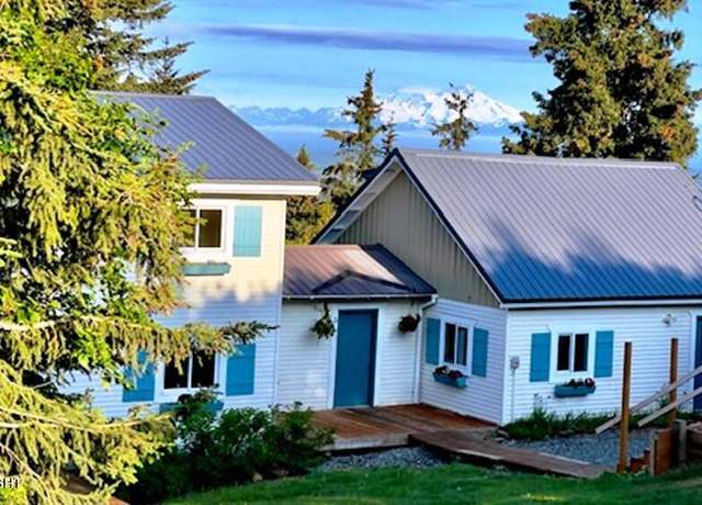 Property at 35621 N Fork Rd, Anchor Point, AK 99556, 5 beds, 3 baths