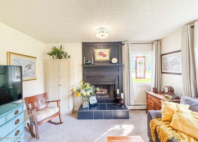 Property at 1661 Eastridge Dr #101, Anchorage, AK 99501, 1 bed, 1 bath